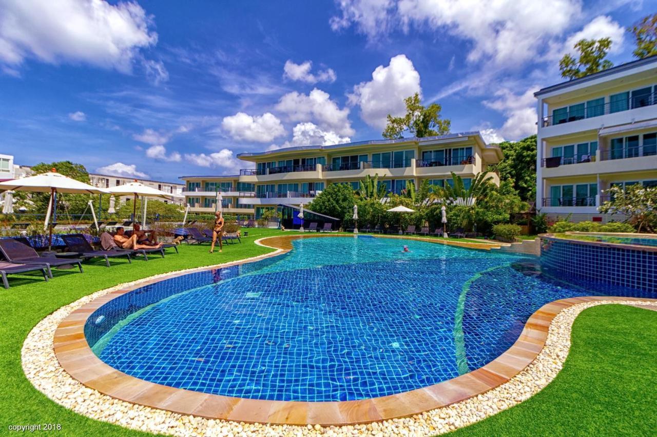 Karon Butterfly Kata Hill Condo By The Sea Ban Karon Exteriör bild